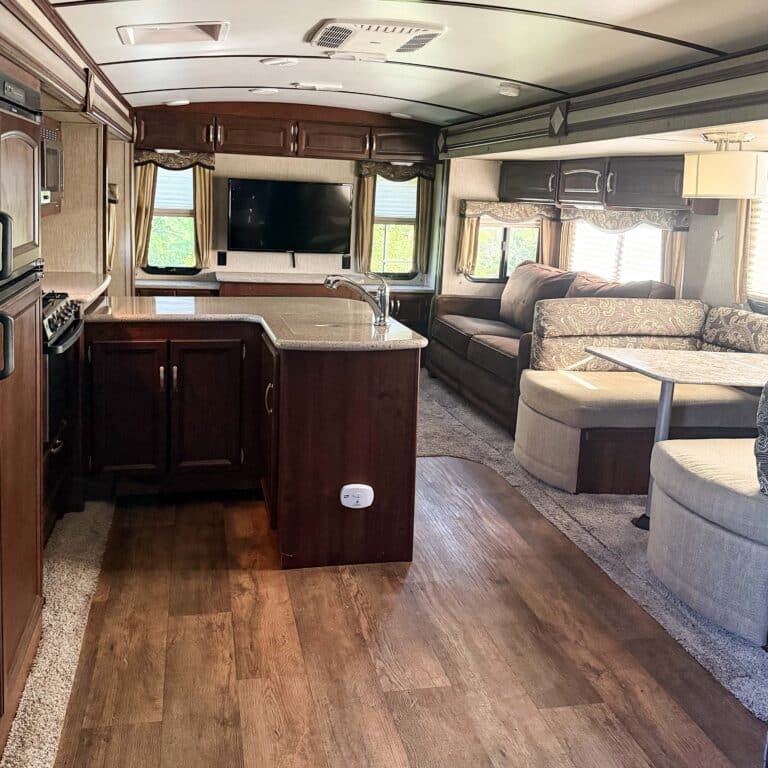 G17 RV Rental-8